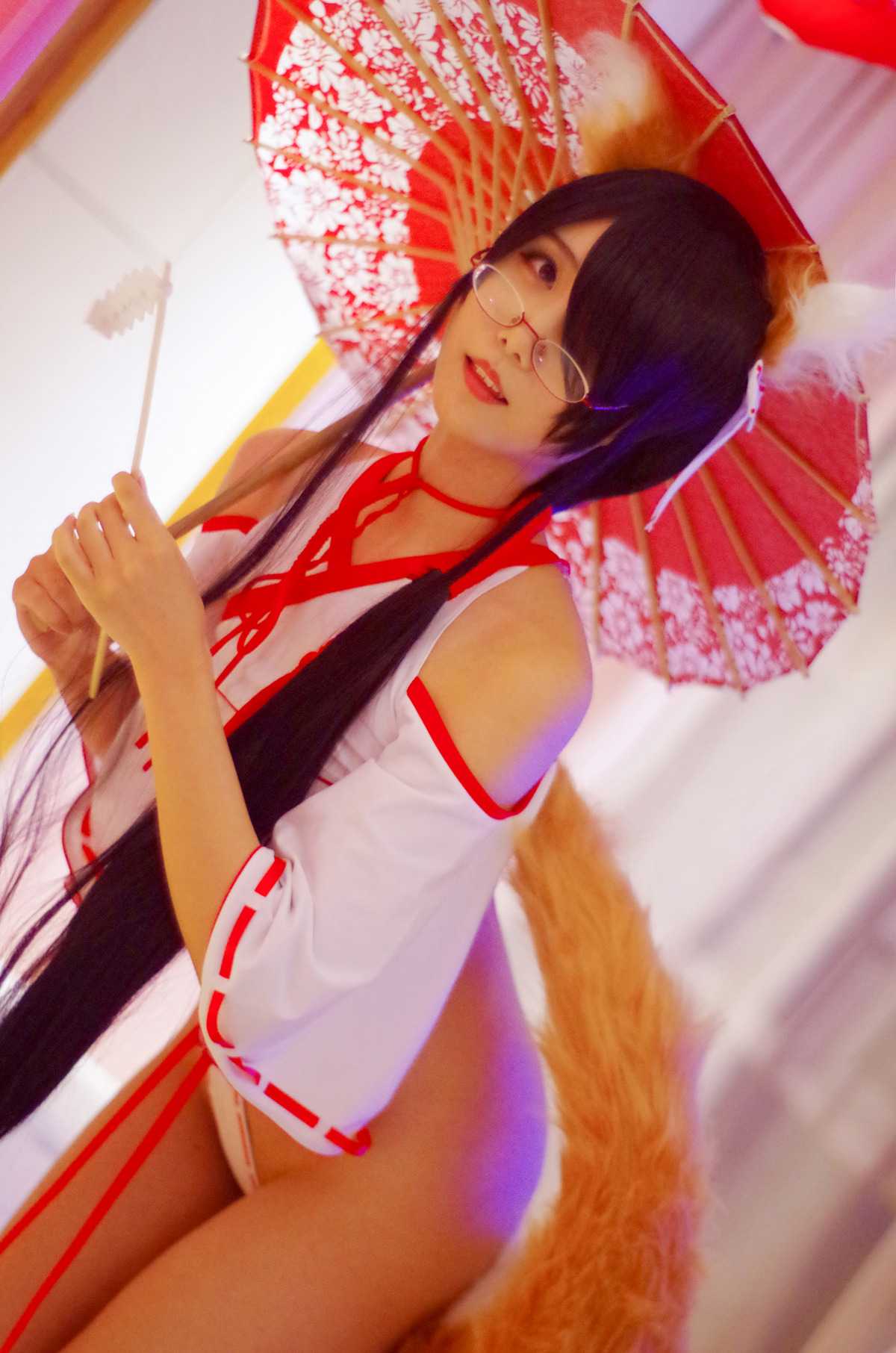 [晓美嫣] 狐巫女 Fox Shrine Maiden