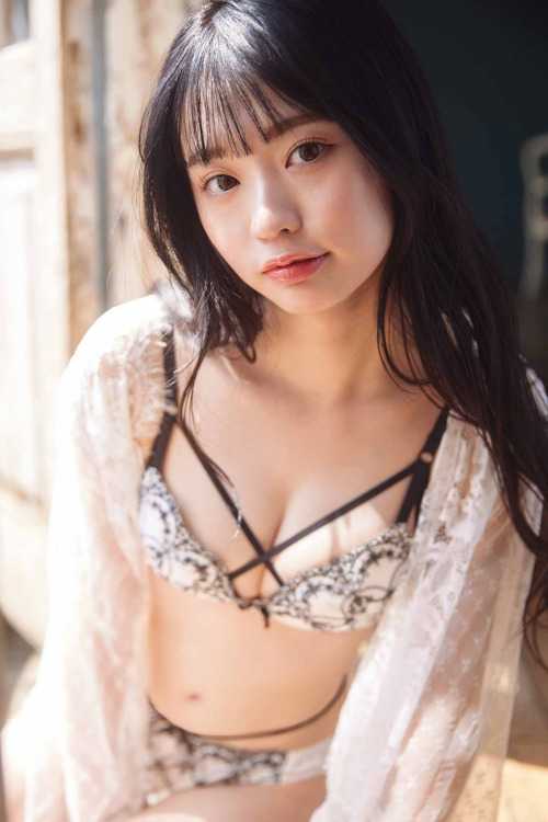 Nagisa Tsuki 月なぎさ, Young Gangan 2023 No.11 (ヤングガンガン 2023年11号)