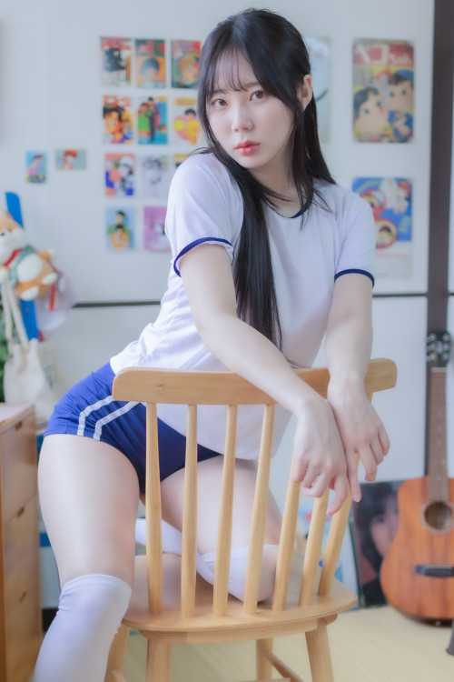 Myua 뮤아, Photobook &School Uniform’ Set.02
