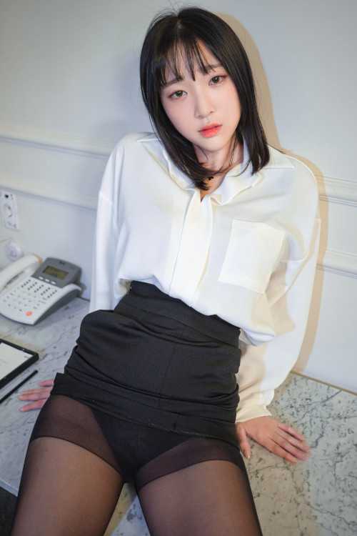 Kang Inkyung 강인경, ArtGravia Vol.147 Photobook Set.01