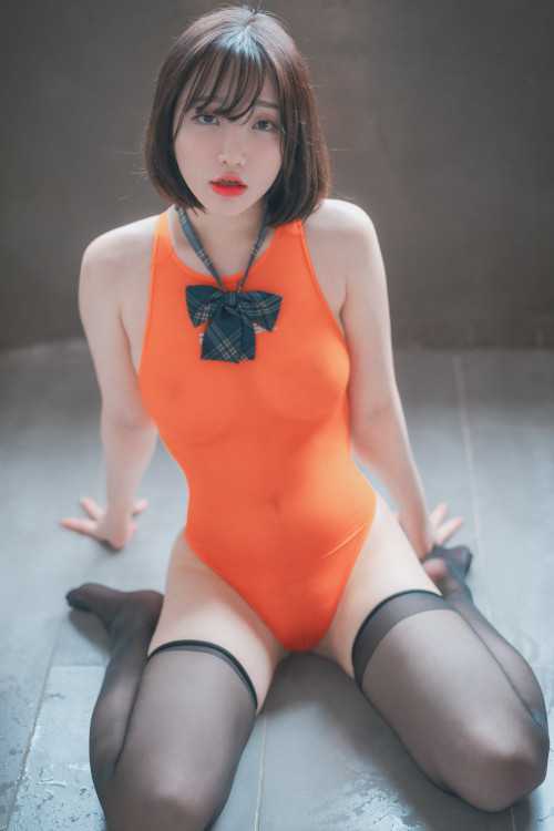 Son Yeeun 손예은, DJAWA &Swimming Lessons #6’ Set.03