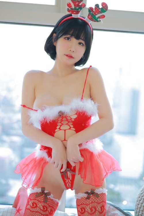 Addielyn 에디린, Patreon December X’mas Set.01