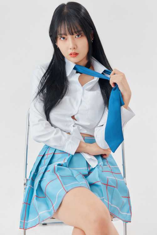 Kiki 키키, PhotoBook ‘Black Hair Marin ♥흑발 마린 키키♥’ Set.01