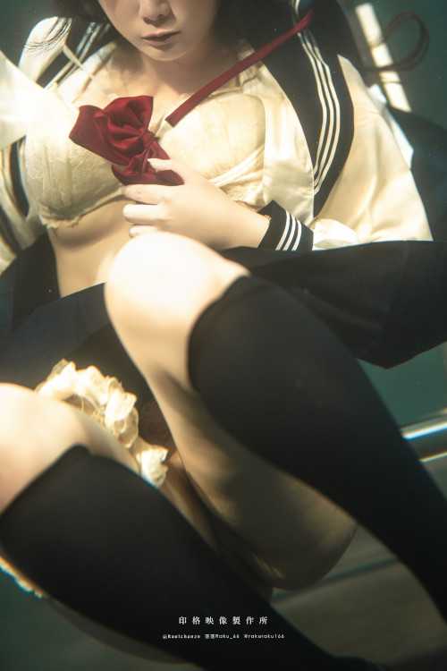 Cosplay 落落Raku & 水泳馆