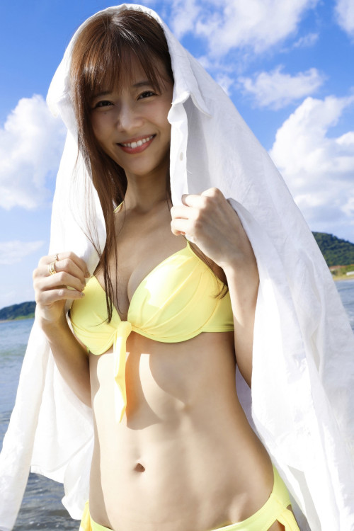 Yuki Mizuhara 水原ゆき, 写真集 T.T PHOTO出版 「REFLECTION」 Set.01