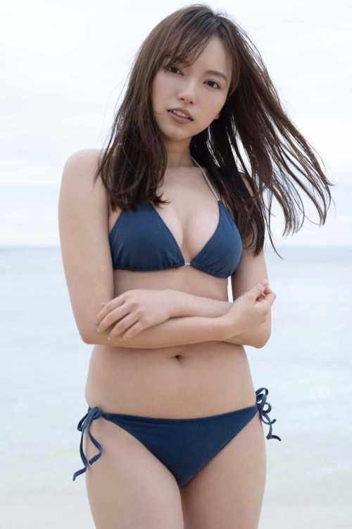 Sayaka Komuro 小室さやか, 写真集 「戯れと微笑」 Set.01