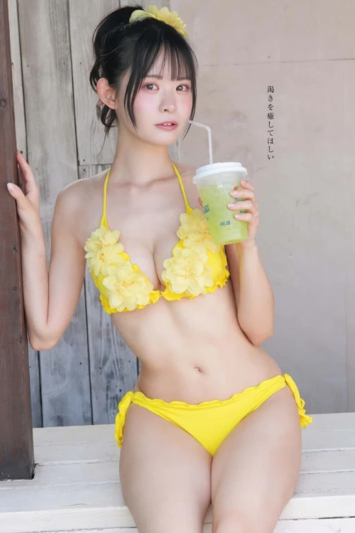 Shiori Yamamoto 山本栞, Young King 2025 No.17 (ヤングキング 2025年17号)