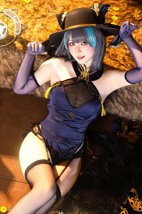 Cosplay 屿鱼 & 金装猫猫头