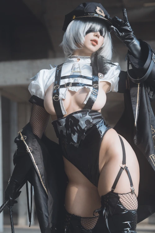 Cosplay 云溪溪Yunx1x1 & 奶桃 & 2B本 YoRHa No.2 Type B 上 Set.01